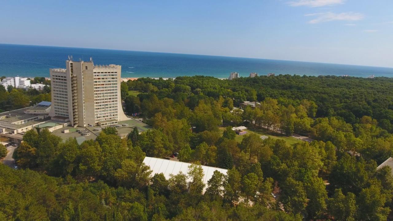 Dobrudja Hotel Albena Exterior photo